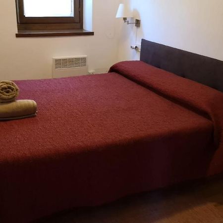 Apartament De La Lali Roní Zewnętrze zdjęcie
